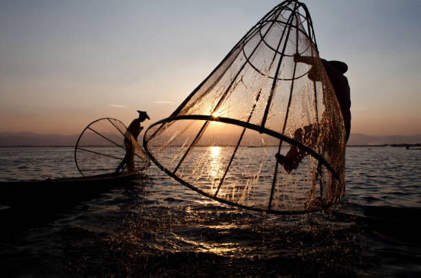 istock Fishermen on Inle lake, Myanmar 143917273