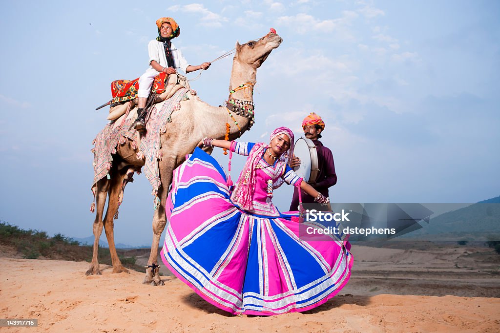 Dançarinos de Folk tradicional na Índia - Royalty-free Índia Foto de stock