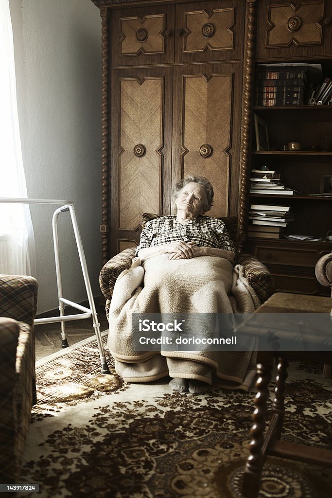 Verloren in Gedanken - Lizenzfrei Seniorinnen Stock-Foto