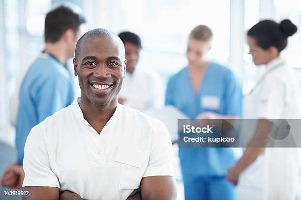 男の看護師医療スタッフの背景 - 看護士のストックフォトや画像を多数ご用意 - 看護士, 病院, 30代