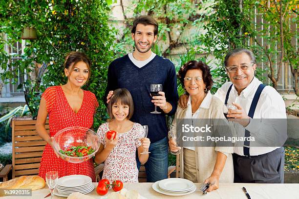 イタリア家族のテーブルセッティング - イタリアのストックフォトや画像を多数ご用意 - イタリア, イタリア文化, 家族
