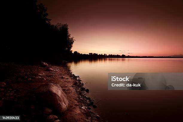 Nacht Von Lake Stockfoto und mehr Bilder von Abenddämmerung - Abenddämmerung, Abgeschiedenheit, Baum