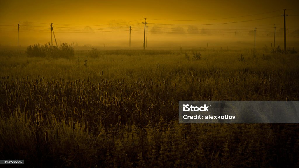 Paysage apocalyptique champs - Photo de Alimentation électrique libre de droits