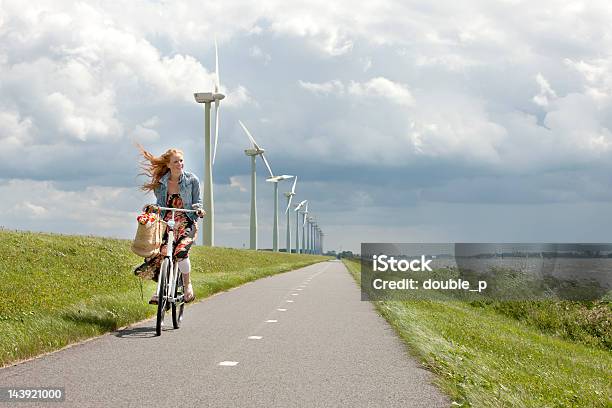 일반적인 네덜란드 풍력발전기에 대한 스톡 사진 및 기타 이미지 - 풍력발전기, 두발자전거, 바람