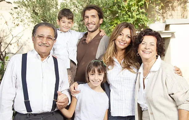 Italian multi-generation family. http://www.massimomerlini.it/is/lifestyles.jpg http://www.massimomerlini.it/is/milan.jpg