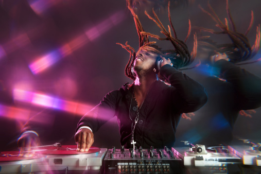 Party DJ, multi images lens