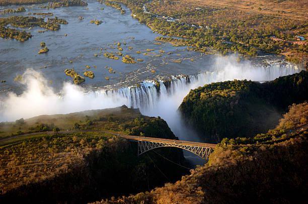 la victoria falls - zimbabue fotografías e imágenes de stock