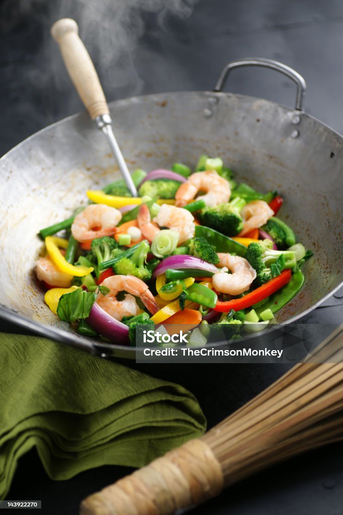 Camarón Stir Fry - Foto de stock de Sofrito libre de derechos