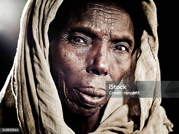 Porträt Von Eine Afrikanische Frau Stockfoto und mehr Bilder von Äthiopien - Äthiopien, Ernst, Äthiopischer Abstammung