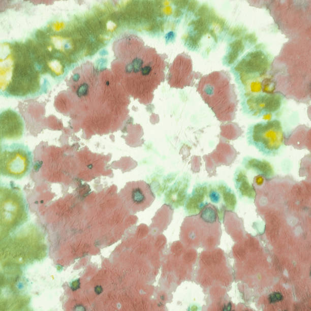 istock Green Watercolor Tie Dye Spiral. 1439225864