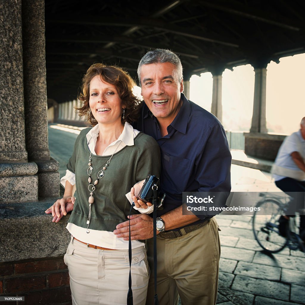 Porträt von glücklich Älteres Paar Sightseeing - Lizenzfrei Mailand Stock-Foto