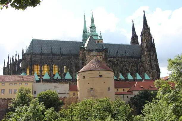 République Tchèque- Prague - Parc Kralovska Zahrada et la cathédrale Saint Guy