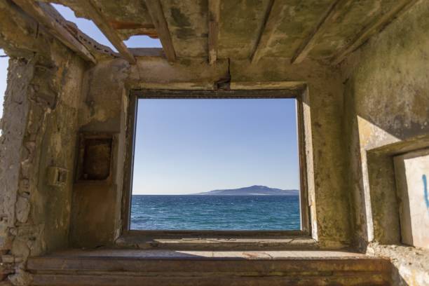 istock photographing from the windows 1439410919