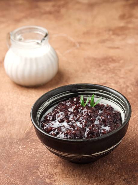 istock black glutinous rice porridge 1439457856