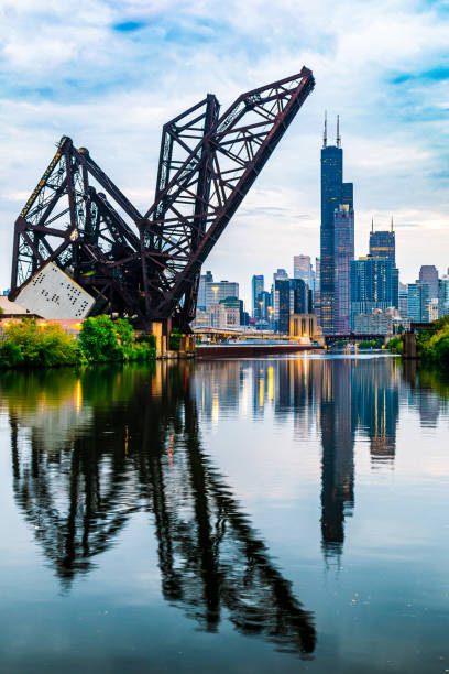 istock Sears Tower Framed and Reflected on the Chicago River 1439575955