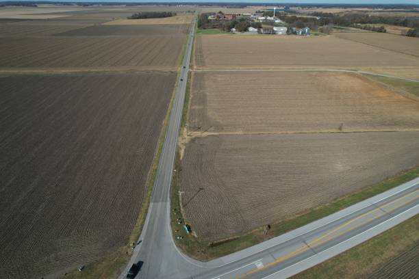 istock Southern Illinois Farm 1439593987