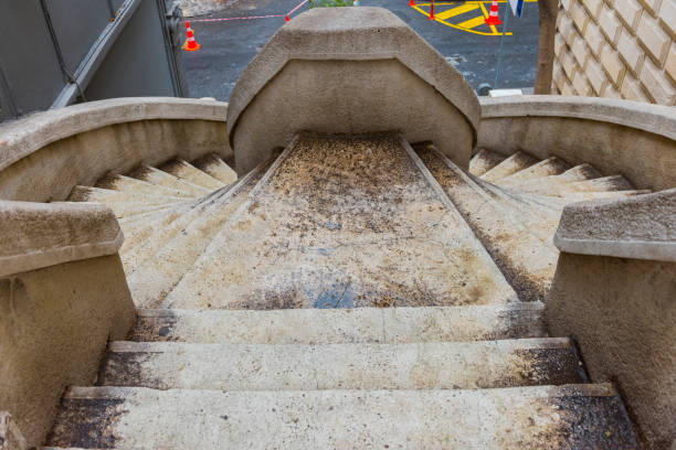 camondo stairs nel quartiere di galata a istanbul, turchia. - camondo foto e immagini stock