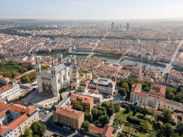 vista aerea del panorama di lione, francia - rhone bridge foto e immagini stock