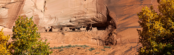 A view of ancient cliff dwellings in Canyon de Chelly