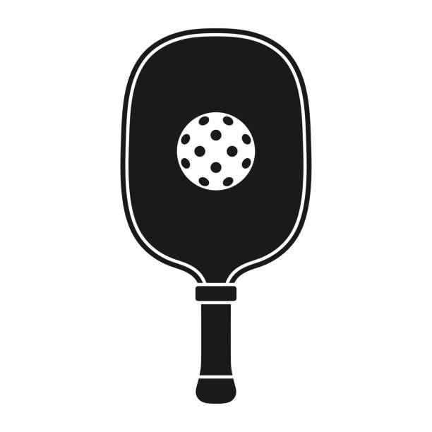 pickleballschläger und ballsilhouette. symbolisolierte vektorillustration auf weißem hintergrund. - tischtennisschläger stock-grafiken, -clipart, -cartoons und -symbole