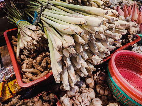 Lemongrass, turmeric and ginger are sold by traditional market traders
