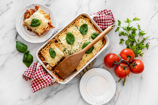 vegetable gratin, leek with cream and cheese