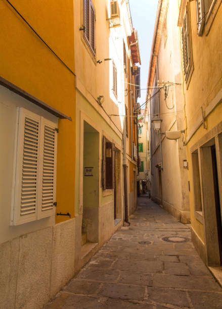 istock Street in Piran, Slovenia 1439985743