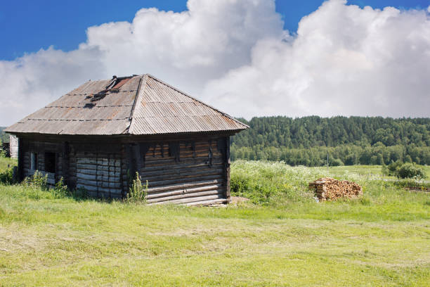 istock old abandoned wooden house 1440005877