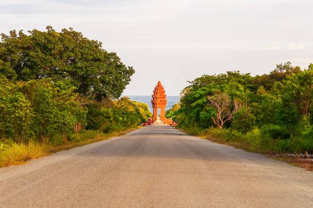 Famous historic Monument in Kep in Cambodia surrounded by a green scenery The famous historic Monument in Kep in Cambodia surrounded by a green scenery kep stock pictures, royalty-free photos & images