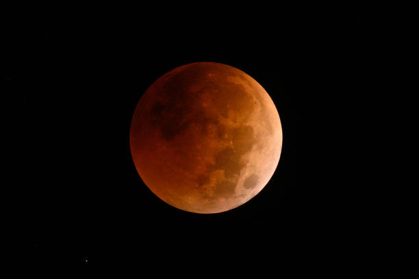 istock Total Lunar Eclipse November 8th 2022 Blood Beaver Moon 1440071883