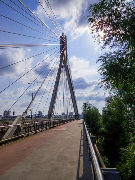 istock Swietokrzyski Bridge, Warsaw 1440086721