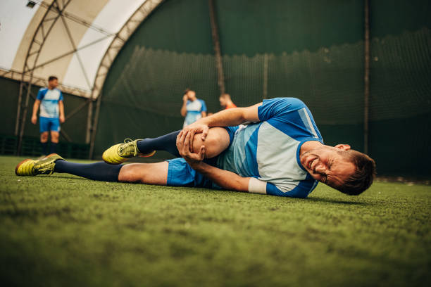 istock Soccer player got injured 1440100283