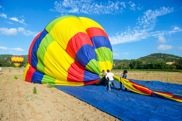 przygoda z balonem na ogrzane powietrze - hot air balloon california napa napa valley zdjęcia i obrazy z banku zdjęć