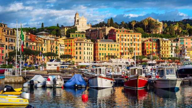 port et vieille ville de santa margherita ligure, rapallo, gênes, italie - ligurian sea photos et images de collection