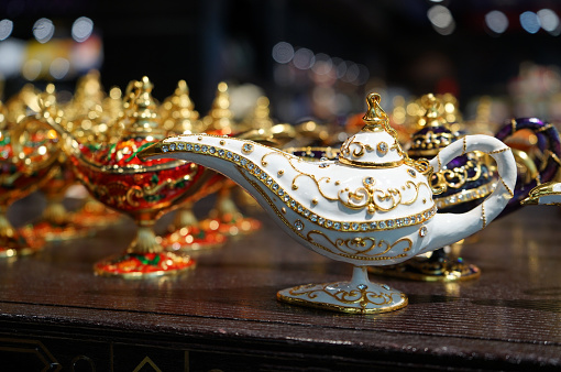Aladdin The Genie Oil lamp gold plated white with gold - Souvenir of Dubai