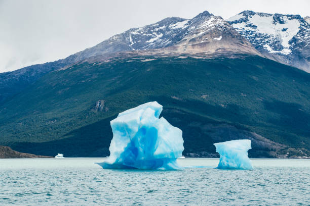 istock Trip to El Calafate and Glaciers 1440470580