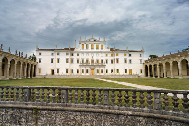 ヴィラ・マニン・アット・パッサリアーノ、ウーディネ県 - villa manin ストックフォトと画像