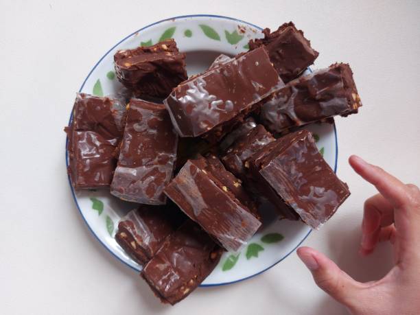istock chunks of chocolate bar 1440502684