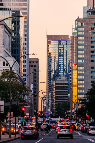 istock Montreal downtown sunset traffic 1440502830