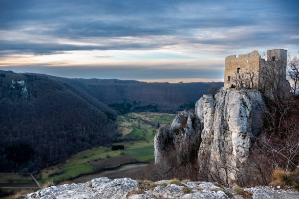 istock Reussenstein Castle in Winter 2022 1440514505