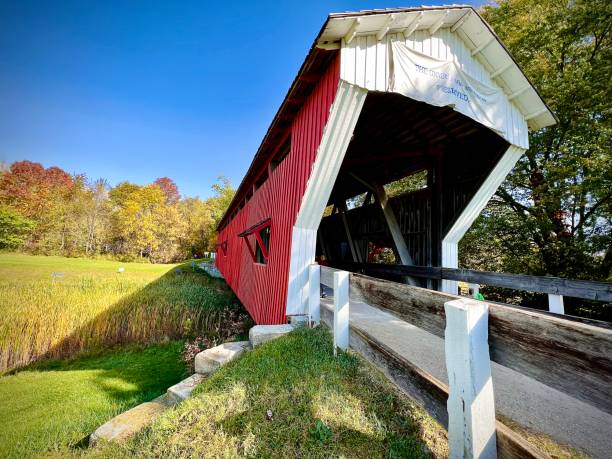 istock Midwest Beauty and a Vintage Covered Bridge 1440525368