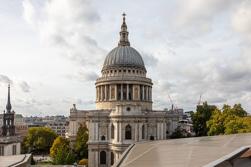 London, United Kingdom – October 28, 2022: A scenic shot of the St Paul's Cathedral in London with a gray cloudscape in the background