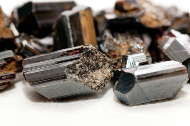 Rodite Ore 410+ bildbanksfoton, bilder och royaltyfria bilder med Titanium Ore ...