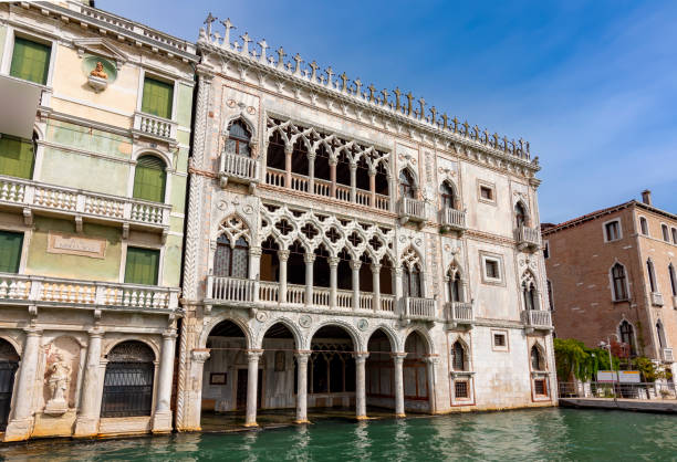 イタリア、大運河沿いのヴェネツィア建築 - facade palace grand canal canal ストックフォトと画像