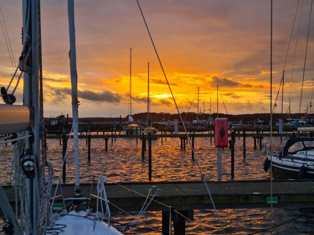 istock Experiencing sunrise and sunset in the harbor on board a sailing ship is a great gift! 1440599045