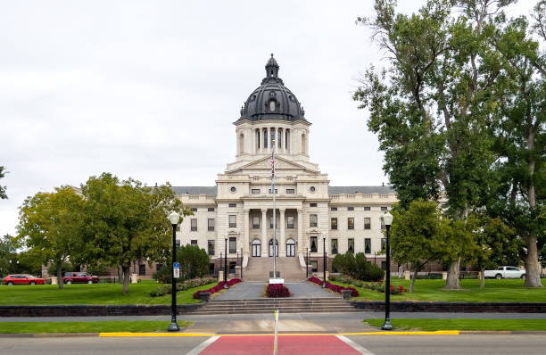 bâtiment du capitole de l'état du dakota du sud - south dakota pierre state capitol building usa photos et images de collection