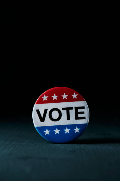 istock badge for the US election with the text vote 1440706179