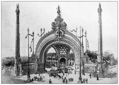 Antique image: 1900 Exposition, Place de la Concorde entrance