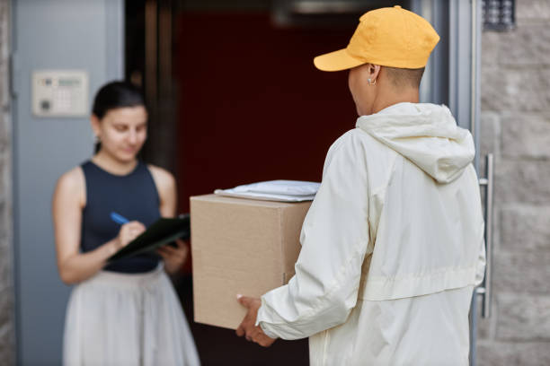 istock Door to Door Delivery to Client 1440764906