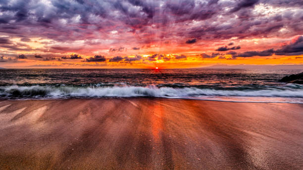 istock Sunset Ocean Inspirational Nature Sun Rays 16.9 High Resolution 1440820282